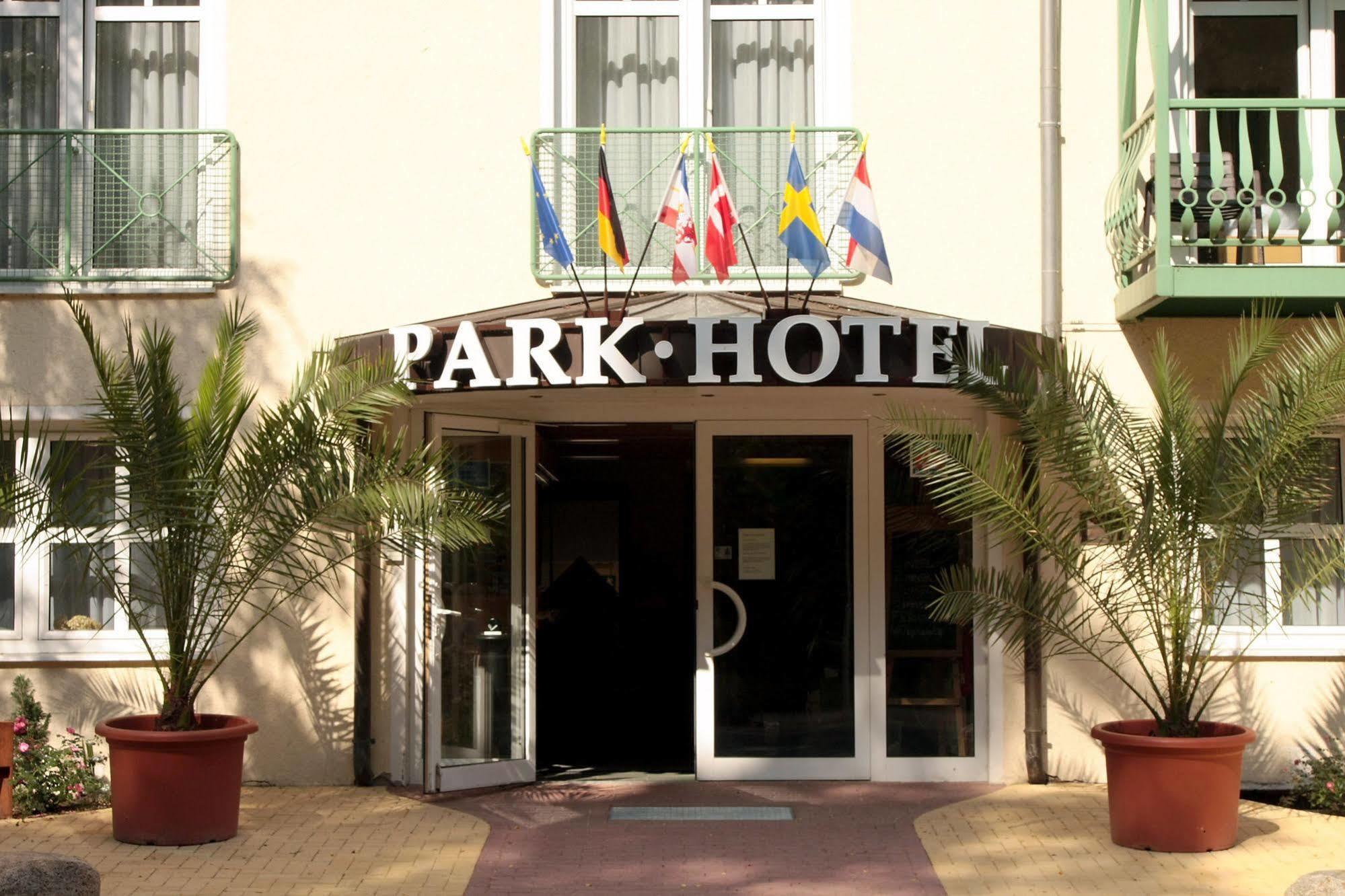 Park Hotel Sellin ภายนอก รูปภาพ